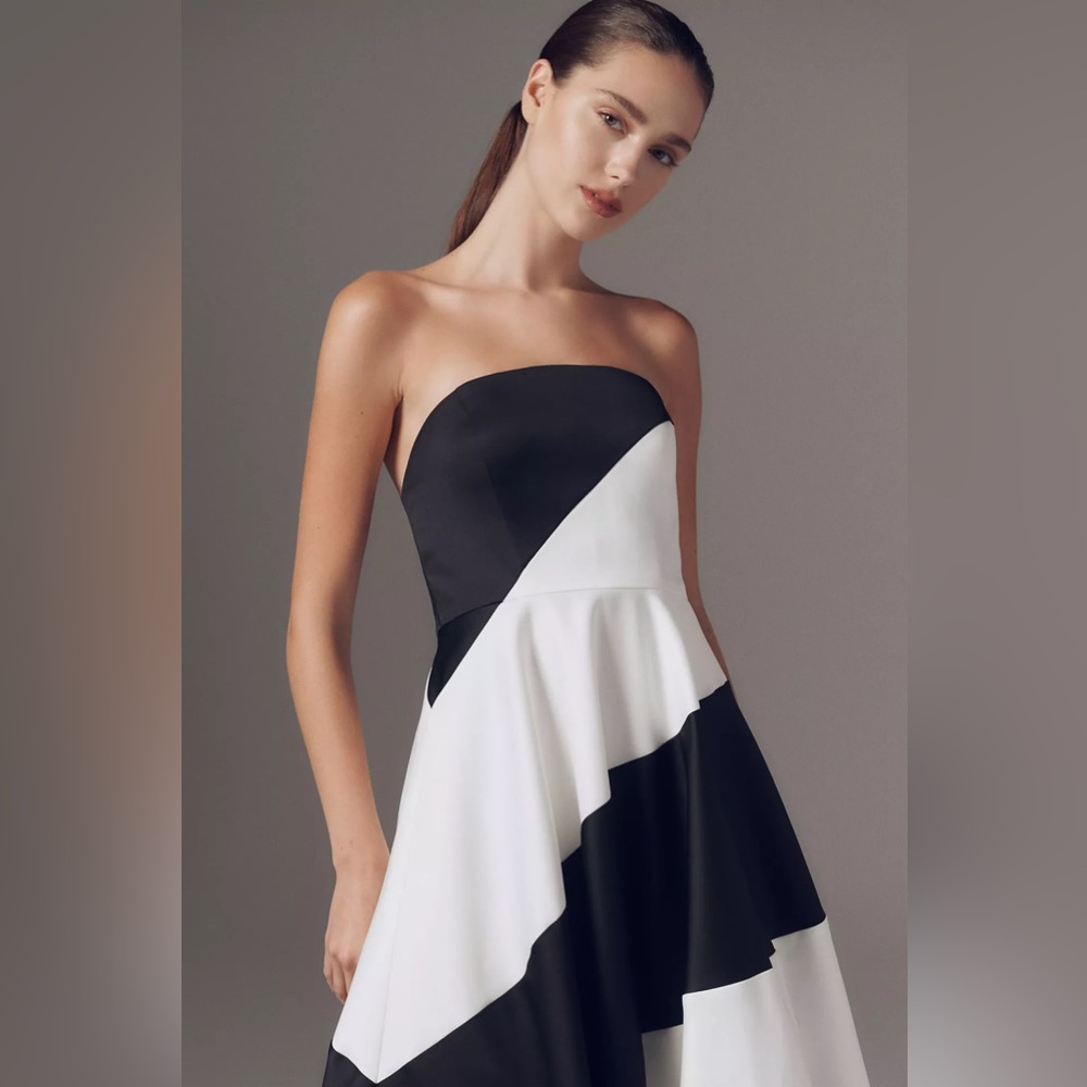 MAC DUGGAL
Black and White Striped Satin Strapless Ball Gown Anthropologie - Picture 3 of 14